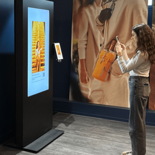 AR Mirror Veuve Clicquot